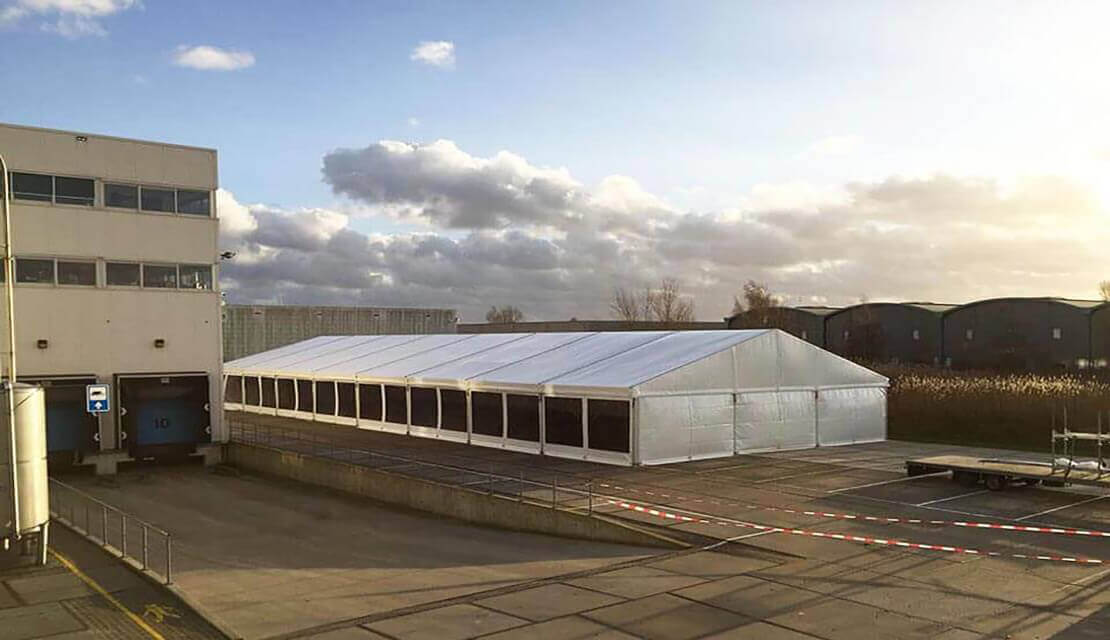 sportaccommodatie tent