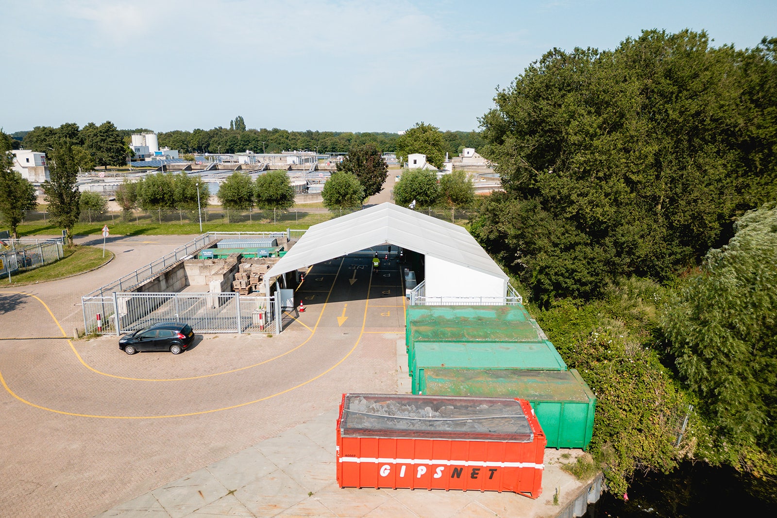 Drive thru overkapping voor Gemeente Almere